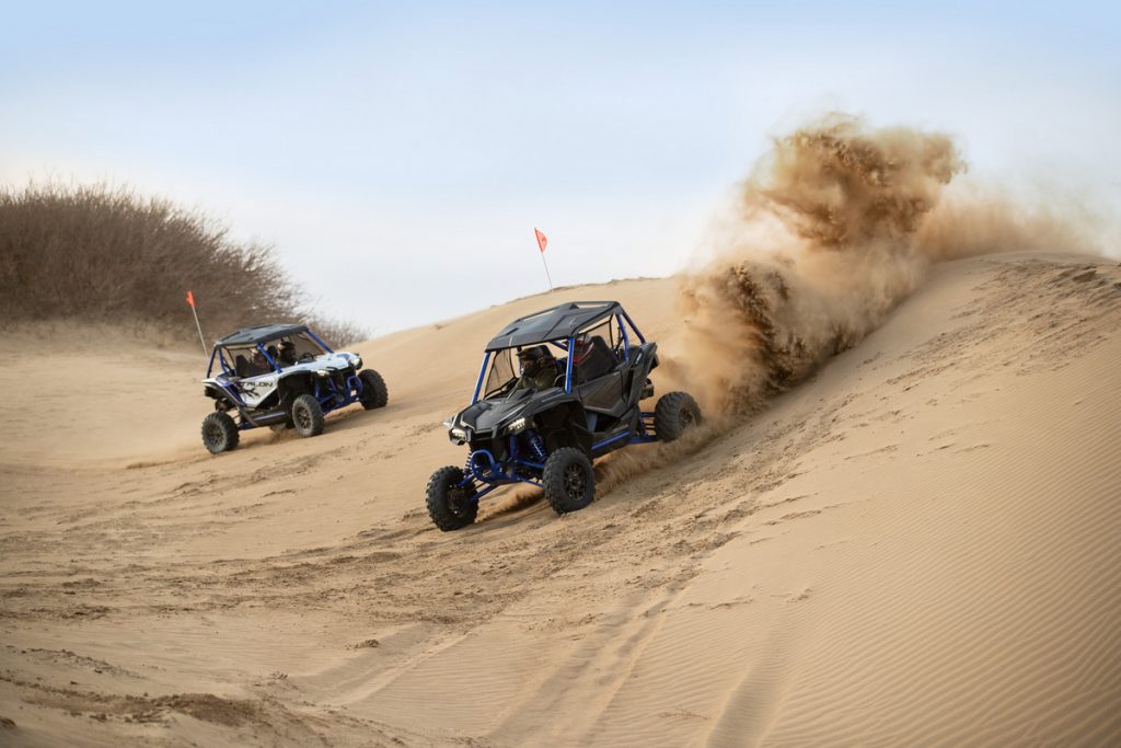 Honda Talon 1000 FOX Live Valve in the Dunes