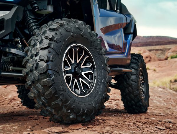 2021 Yamaha Wolverine RMAX2 comes with Maxxis® Carnivore™ tires.